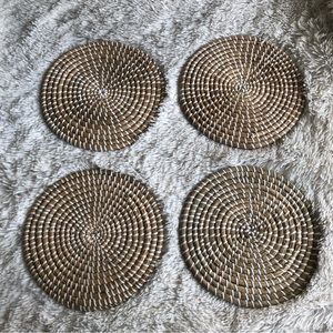 Wicker Straw Wall Decor